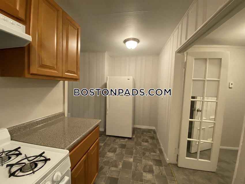 BOSTON - HYDE PARK - 1 Bed, 1 Bath - Image 21