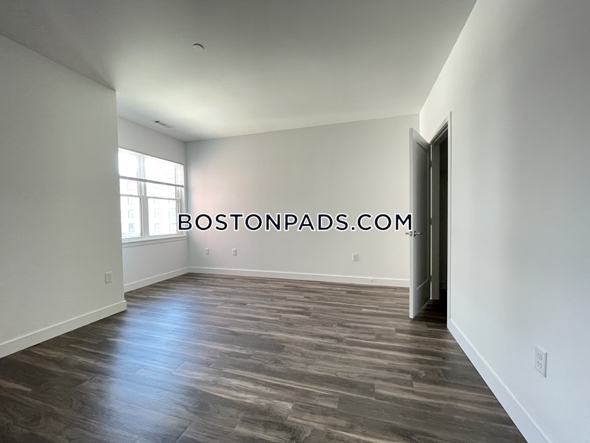 WATERTOWN - 2 Beds, 2 Baths - Image 4