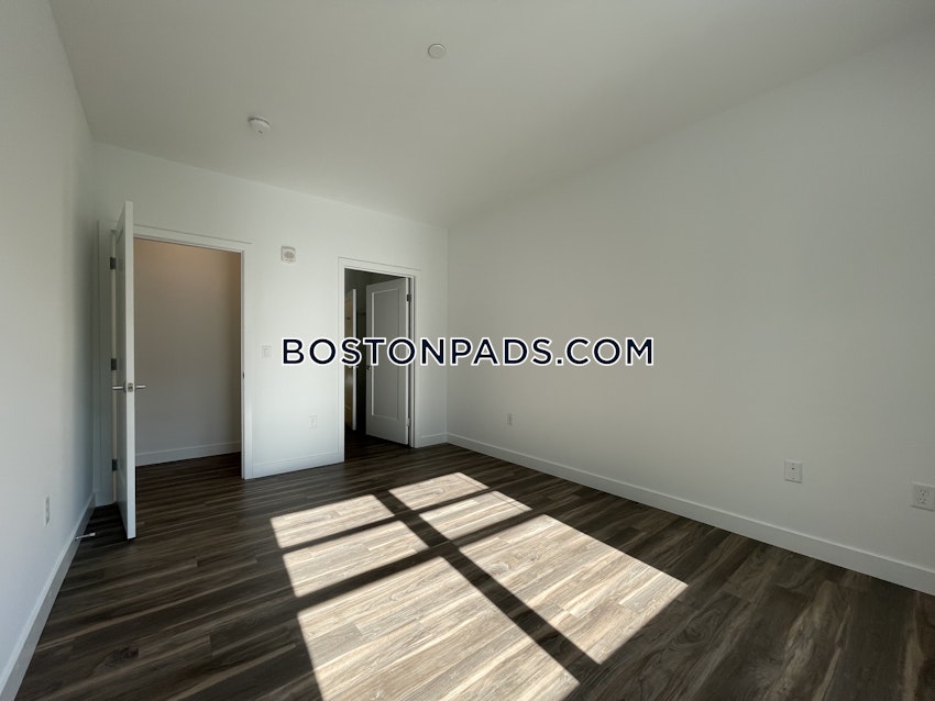 WATERTOWN - 2 Beds, 2 Baths - Image 9