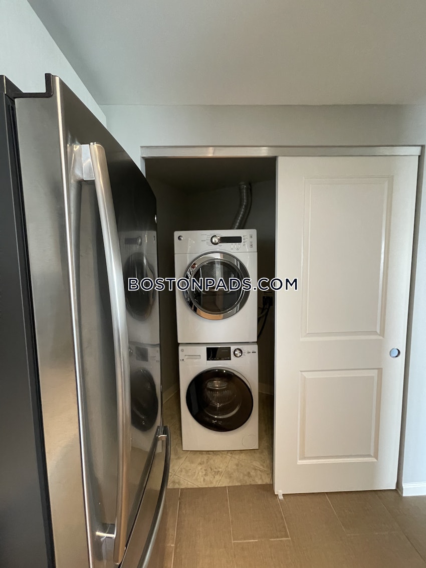 BOSTON - SEAPORT/WATERFRONT - 2 Beds, 2 Baths - Image 2