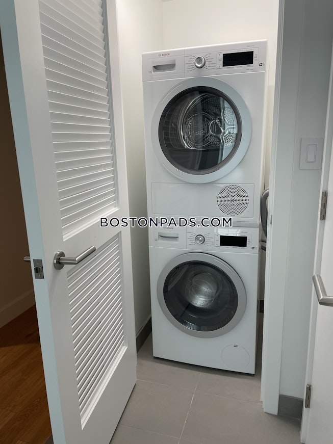 Boston - $3,200+ /mo