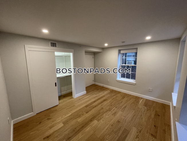 Boston - $3,200+ /mo