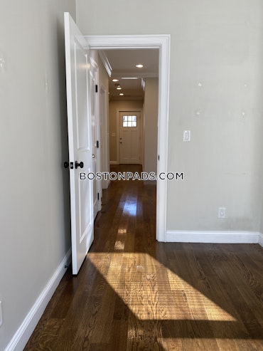 Boston - 2 Beds, 1 Baths