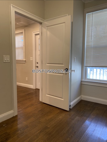 Boston - 2 Beds, 1 Baths