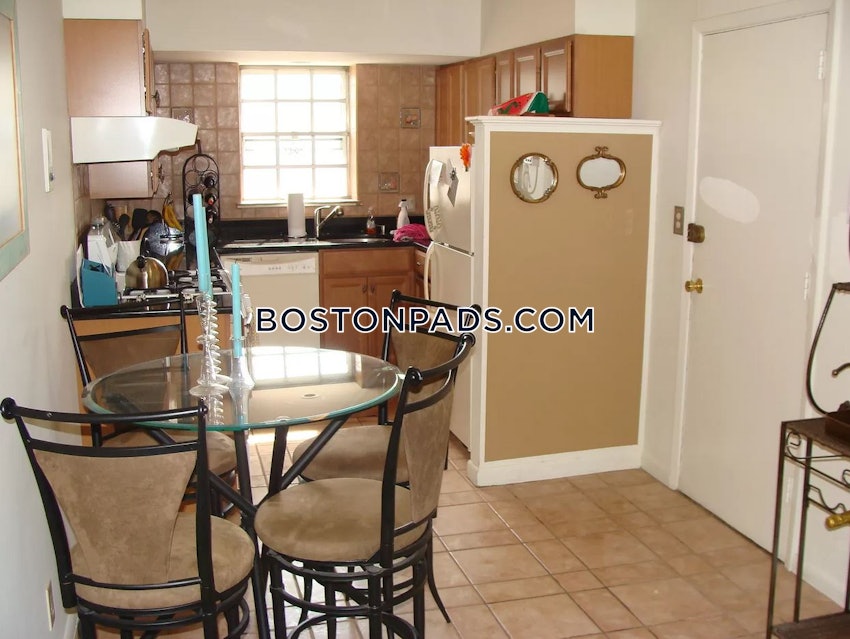 BOSTON - BRIGHTON - BOSTON COLLEGE - 3 Beds, 2 Baths - Image 1