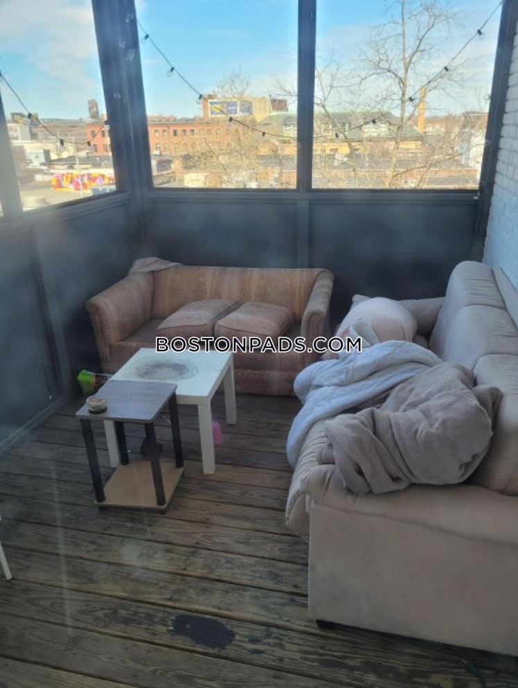 Farrington Ave., Boston