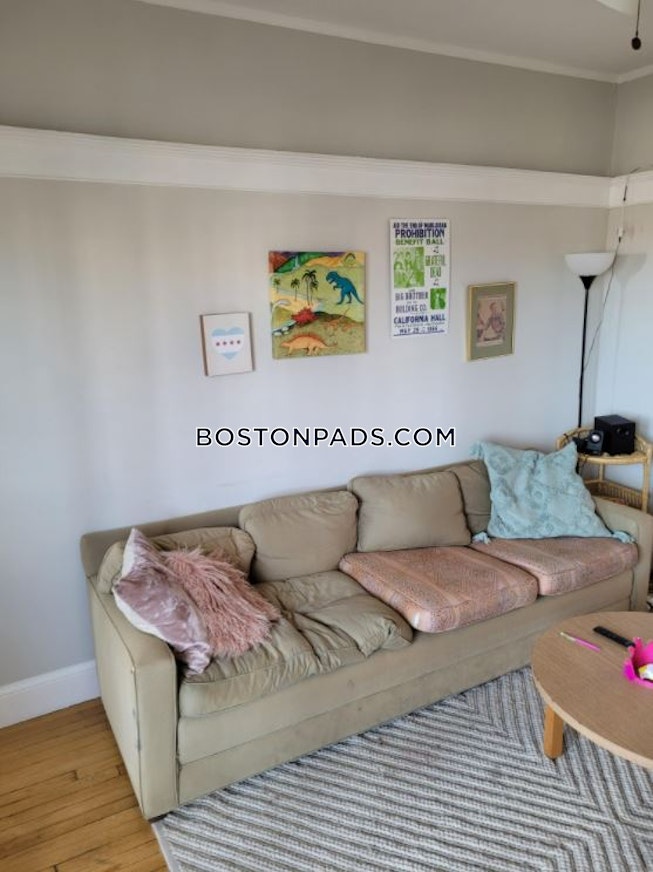 Boston - $4,745+ /mo