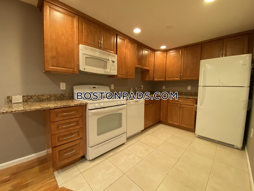 BOSTON - WEST ROXBURY - 2 Beds, 2 Baths - Image 1