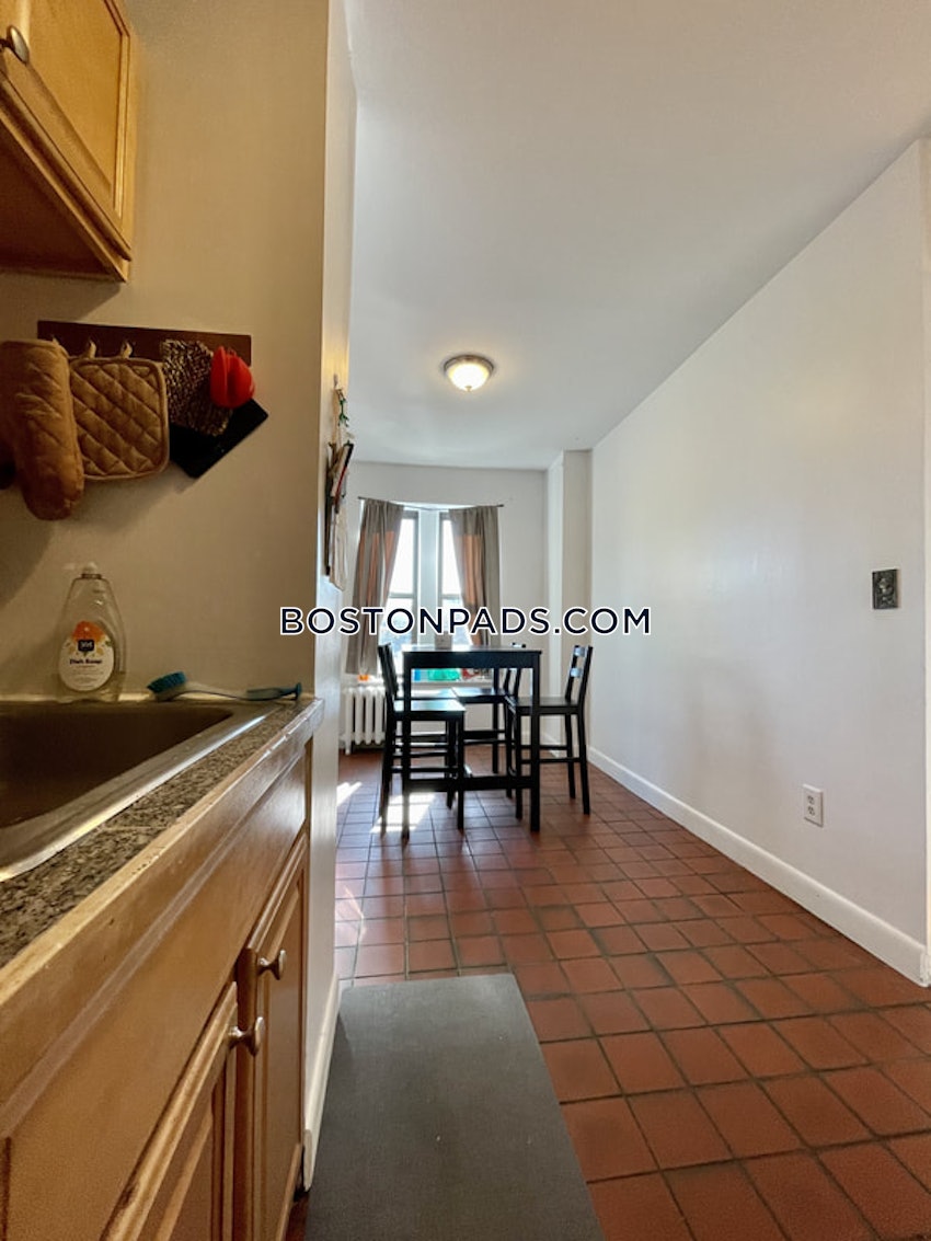 BOSTON - FENWAY/KENMORE - 3 Beds, 1 Bath - Image 26