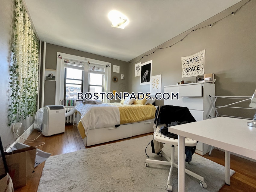 BOSTON - FENWAY/KENMORE - 3 Beds, 1 Bath - Image 16