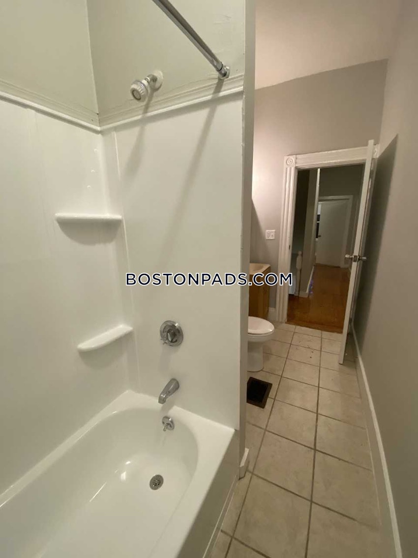 BOSTON - JAMAICA PLAIN - FOREST HILLS - 3 Beds, 1 Bath - Image 35