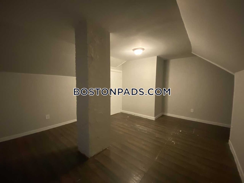 BOSTON - JAMAICA PLAIN - FOREST HILLS - 3 Beds, 1 Bath - Image 22