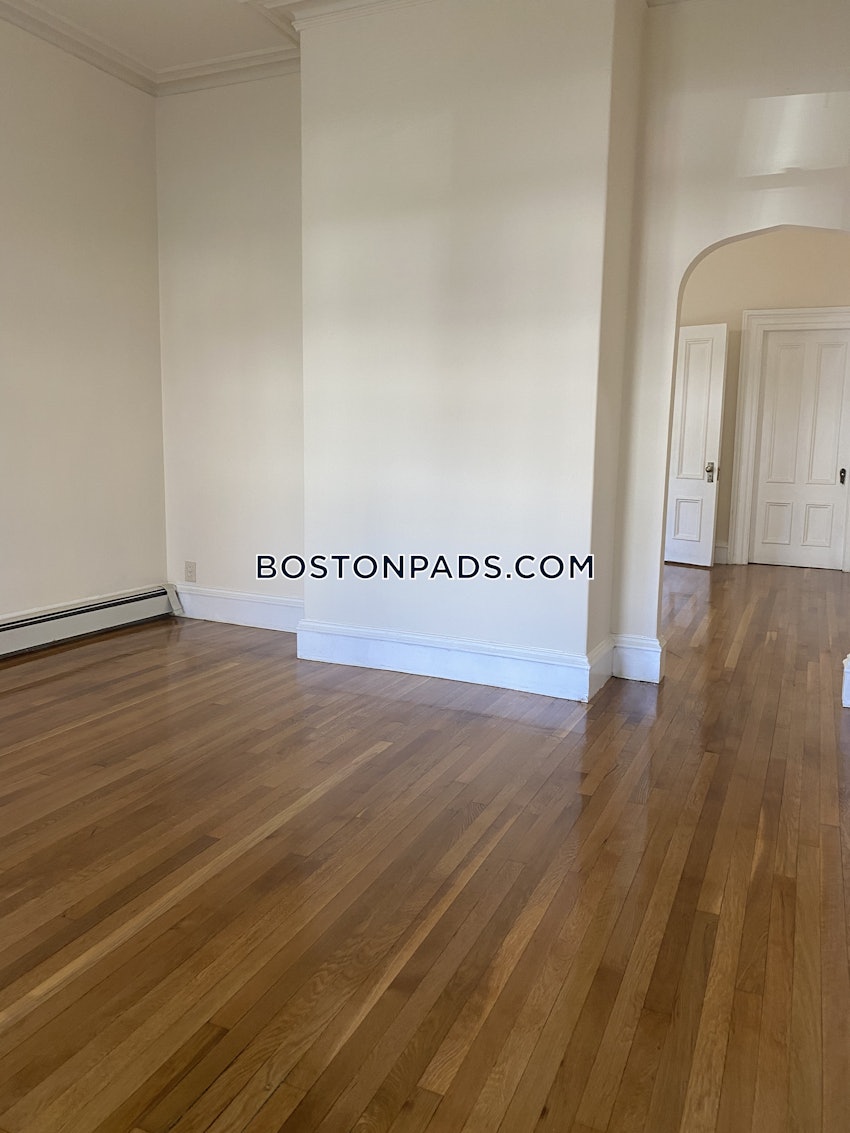BOSTON - ROXBURY - 3 Beds, 1 Bath - Image 59