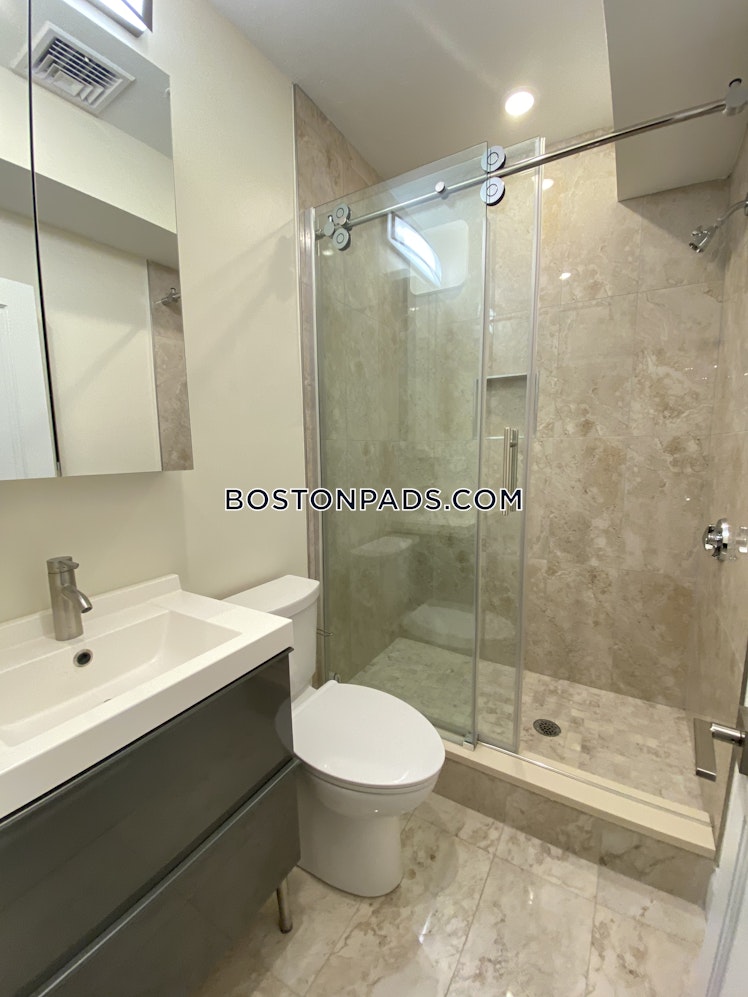 Beacon St, Brookline