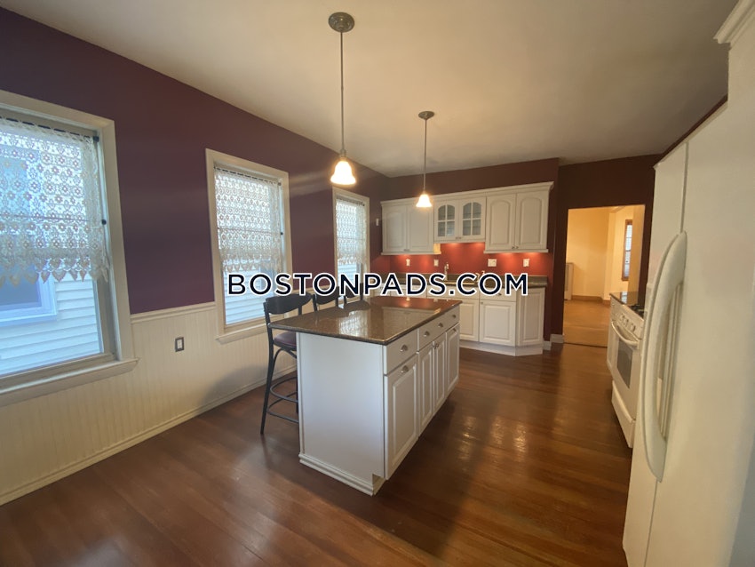 MEDFORD - TUFTS - 4 Beds, 2 Baths - Image 22