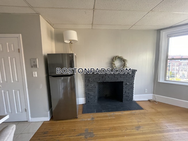 Boston - $3,200+ /mo