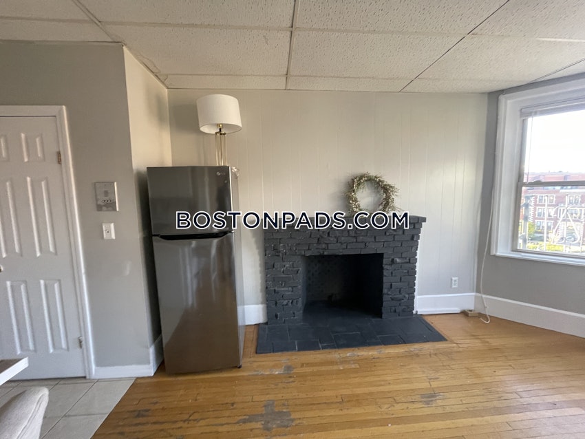 BOSTON - FENWAY/KENMORE - 1 Bed, 1 Bath - Image 11