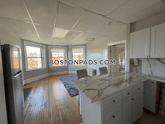 Boston - $3,200+ /mo