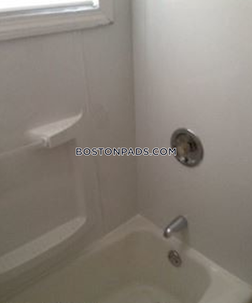 ANDOVER - 1 Bed, 1 Bath - Image 9