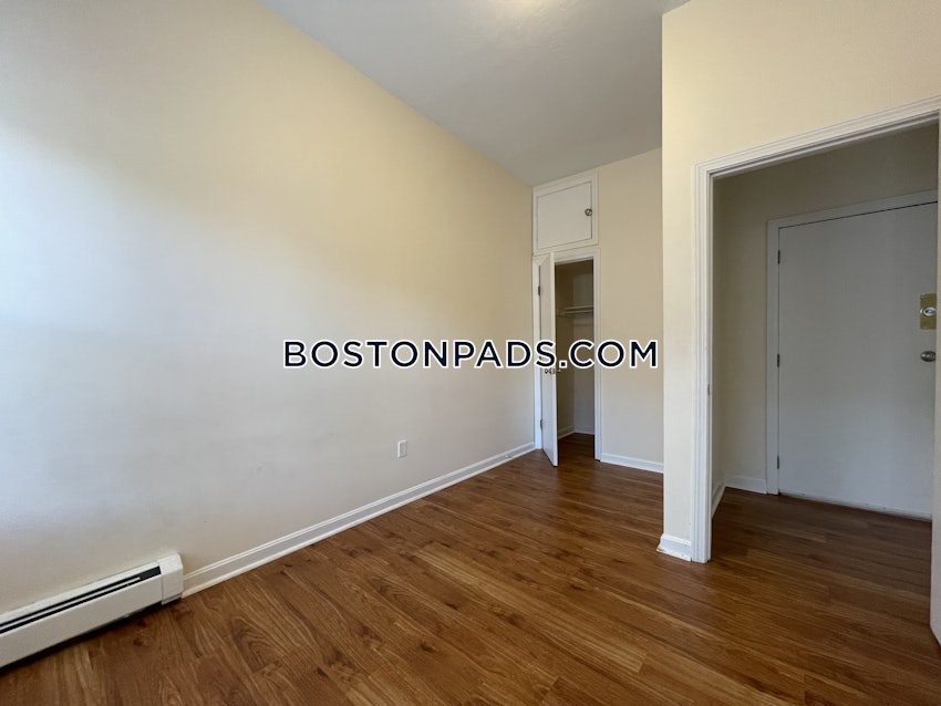 BOSTON - MISSION HILL - 1 Bed, 1 Bath - Image 12