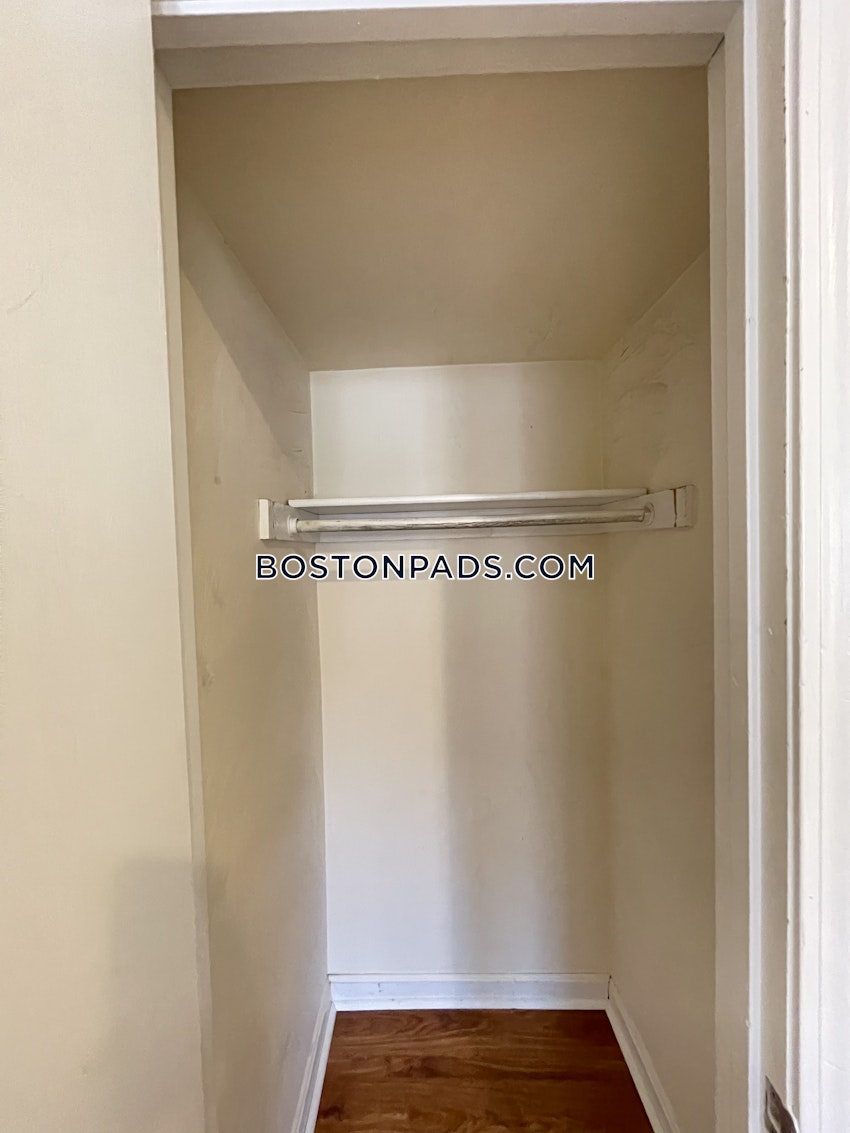 BOSTON - MISSION HILL - 1 Bed, 1 Bath - Image 11