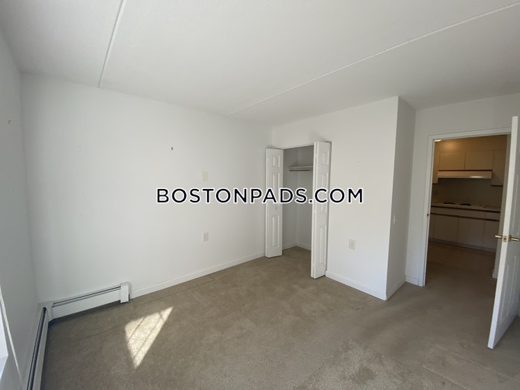 Highland Ave., Needham