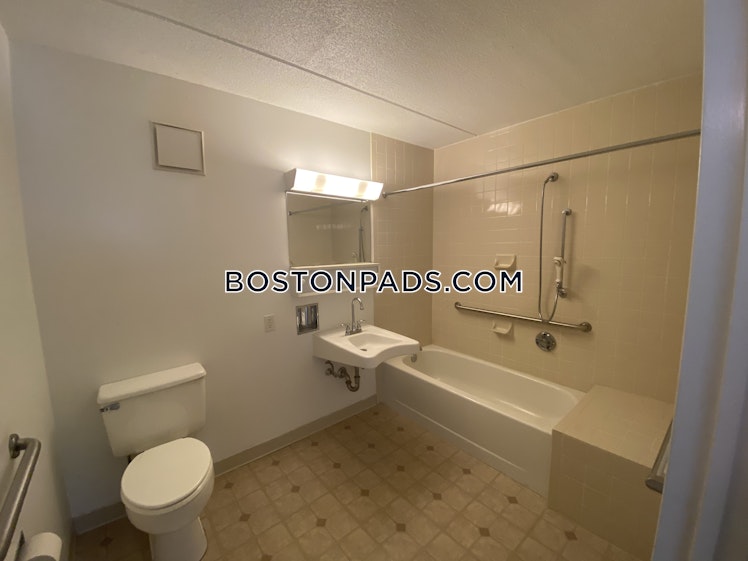 Highland Ave., Needham