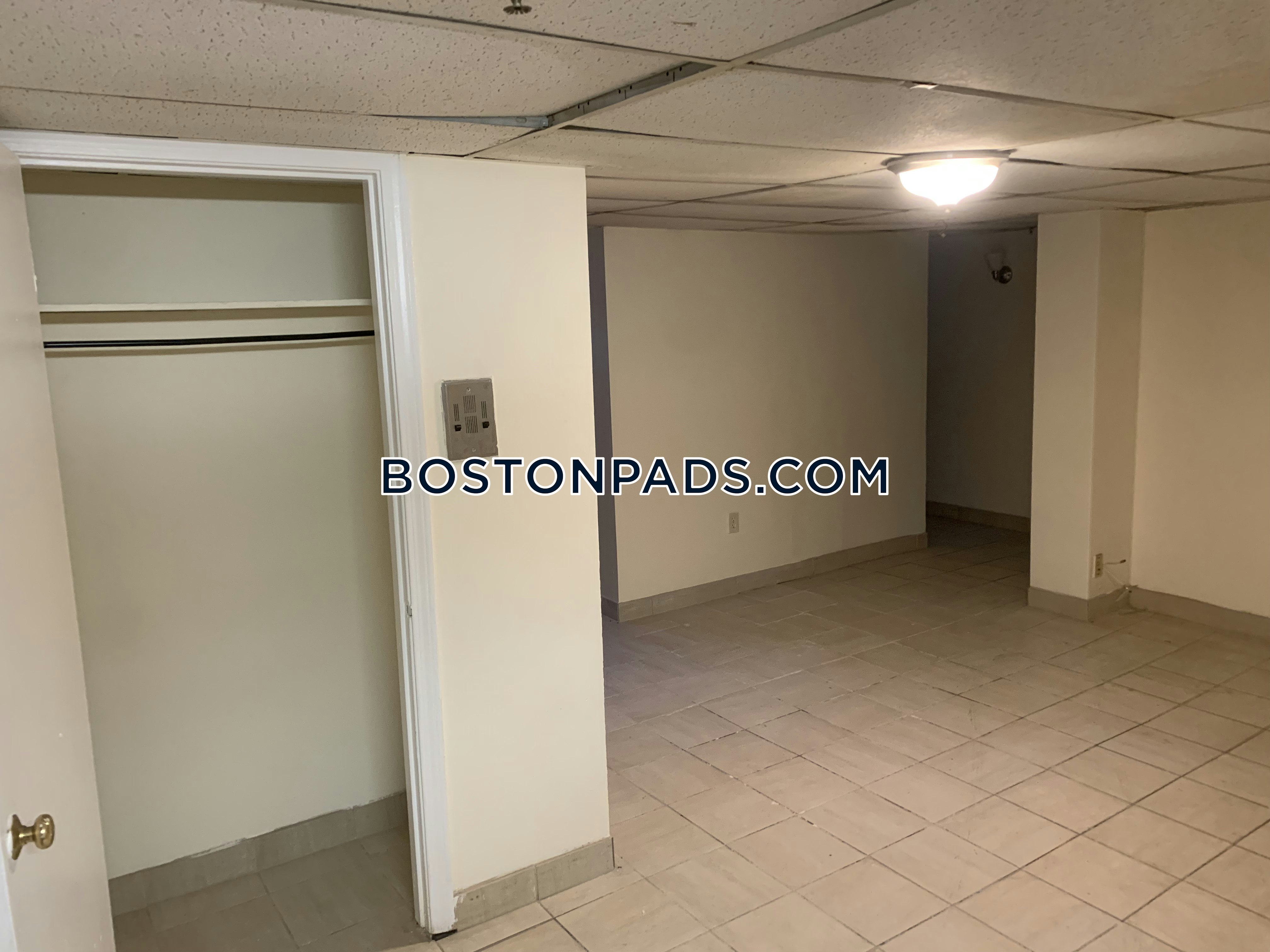 Boston - 2 Beds, 1 Baths