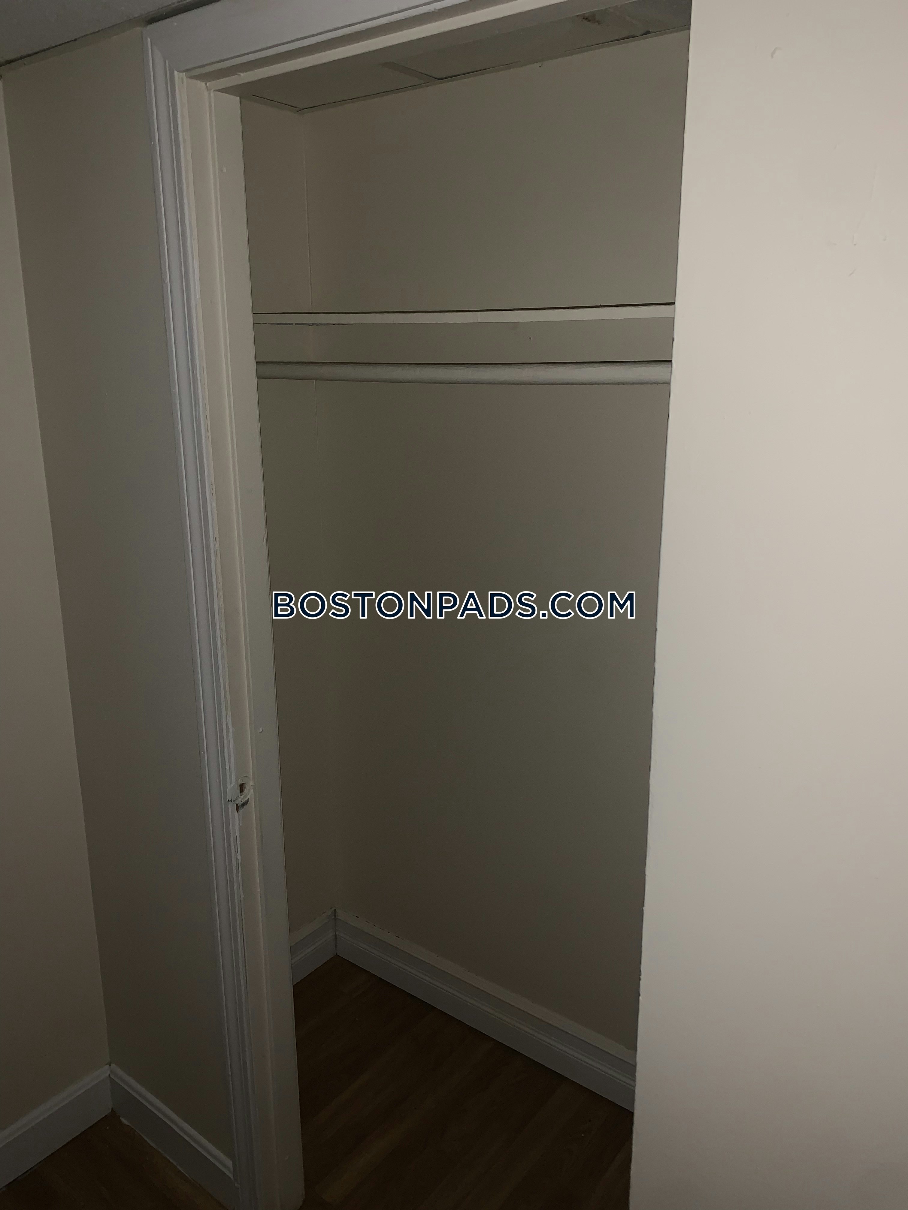Boston - 2 Beds, 1 Baths