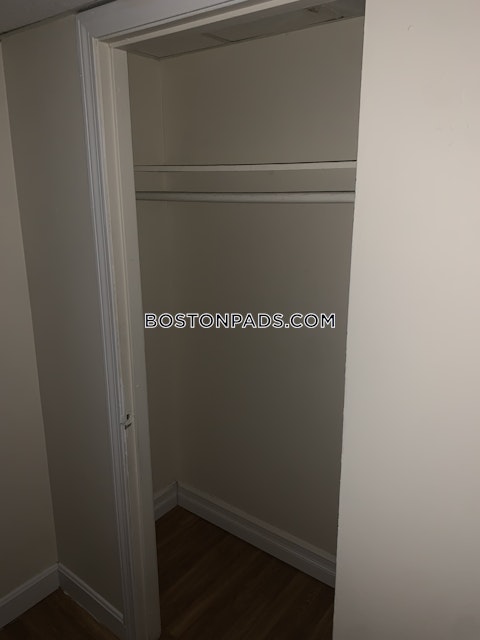 Commonwealth Ave. Boston photo 7