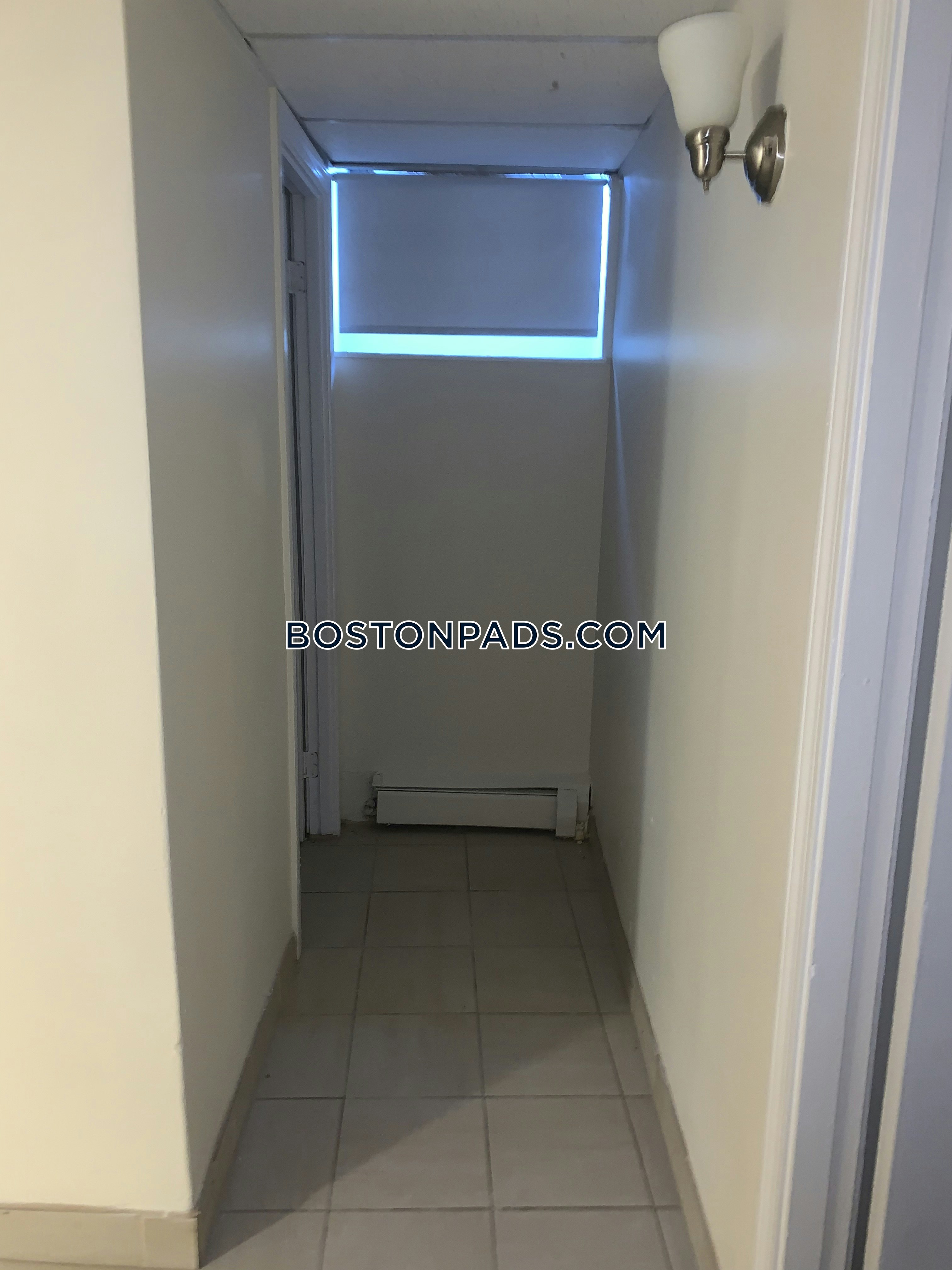 Boston - 2 Beds, 1 Baths