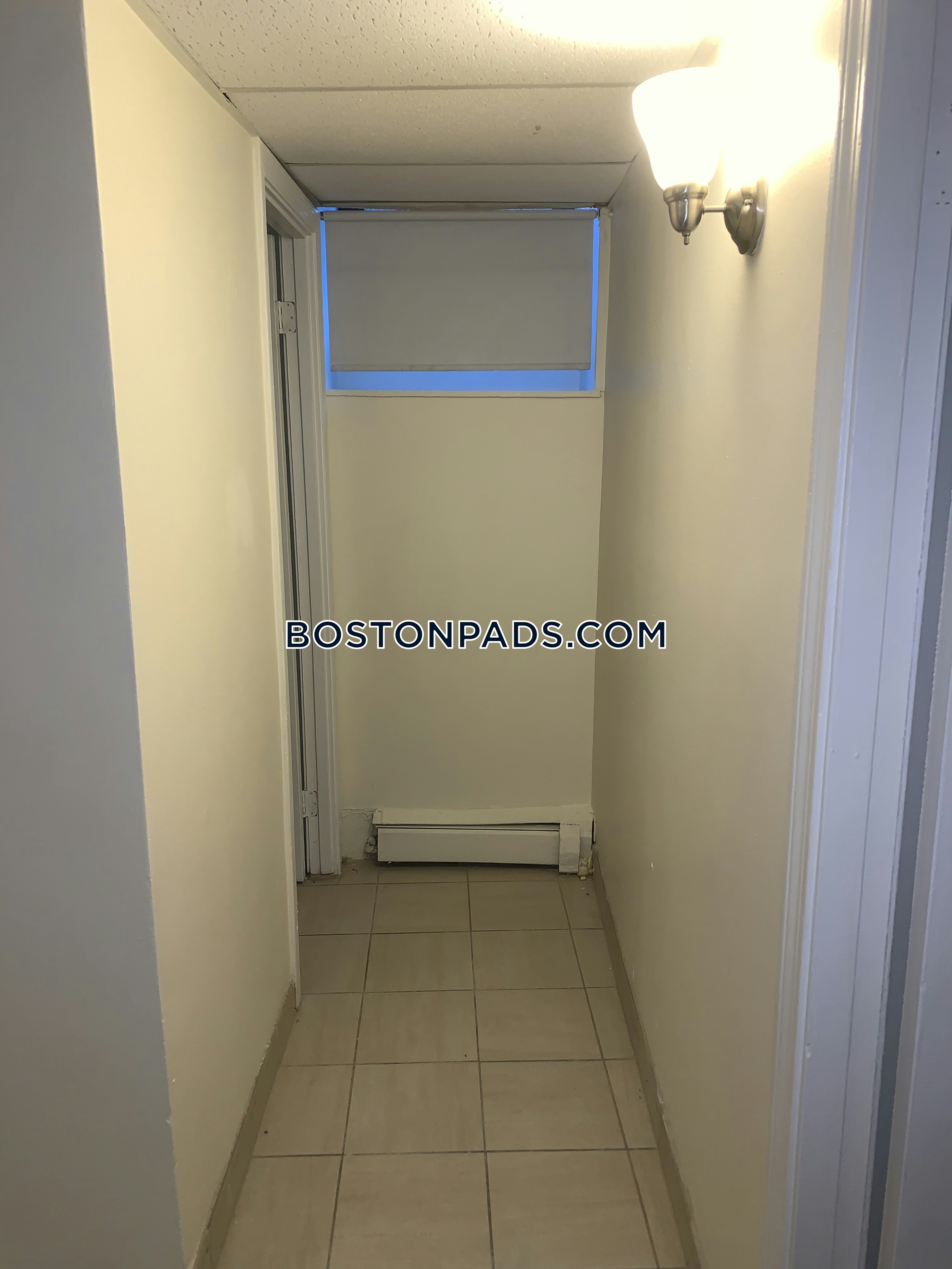 Boston - 2 Beds, 1 Baths