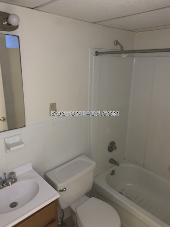 Commonwealth Ave. Boston