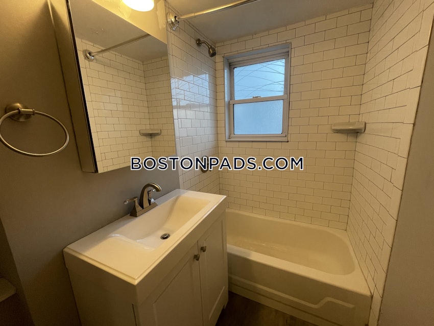 BOSTON - CHARLESTOWN - 4 Beds, 2 Baths - Image 34