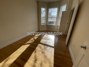 Boston - 3 Beds, 2 Baths