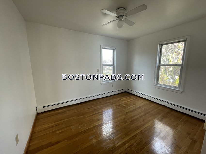 BOSTON - FORT HILL - 3 Beds, 2 Baths - Image 2