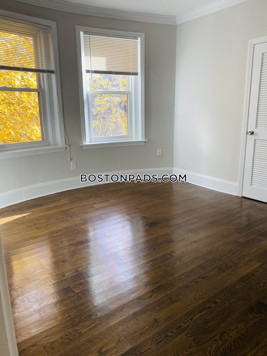 BOSTON - ROXBURY - 3 Beds, 1 Bath - Image 15