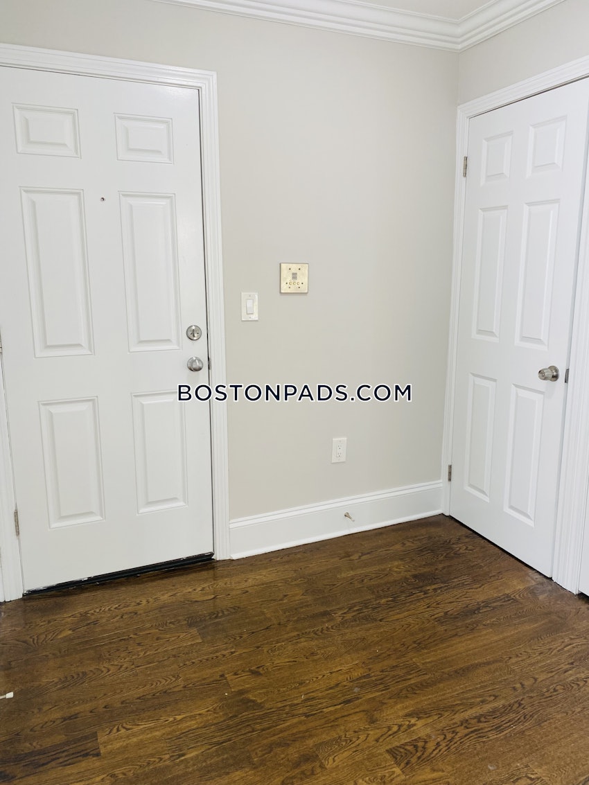 BOSTON - ROXBURY - 3 Beds, 1 Bath - Image 27