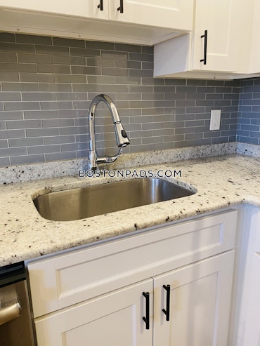 Boston - 2 Beds, 1 Baths