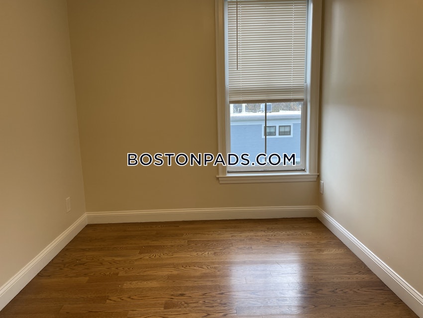 BOSTON - ROXBURY - 5 Beds, 1.5 Baths - Image 7