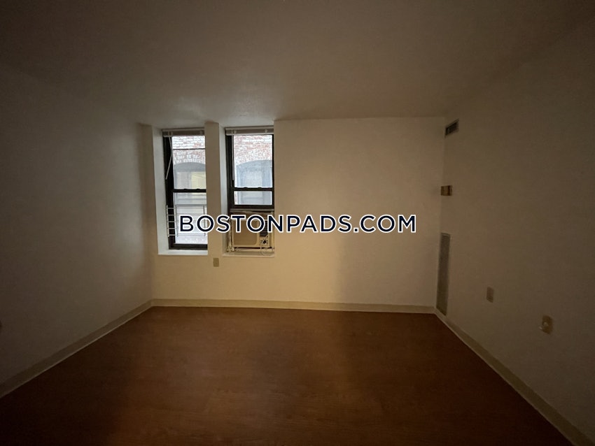 BOSTON - NORTHEASTERN/SYMPHONY - 2 Beds, 1 Bath - Image 3