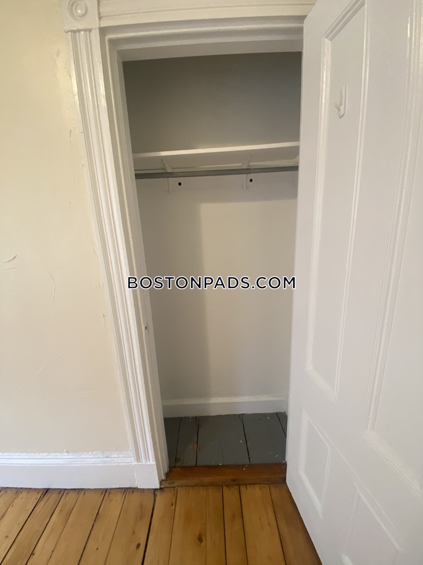 SOMERVILLE - EAST SOMERVILLE - 3 Beds, 1 Bath - Image 33