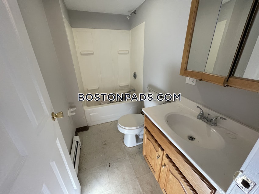 BOSTON - ALLSTON/BRIGHTON BORDER - 3 Beds, 2 Baths - Image 17