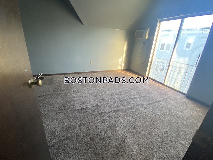 BOSTON - ALLSTON/BRIGHTON BORDER - 6 Beds, 3 Baths - Image 4