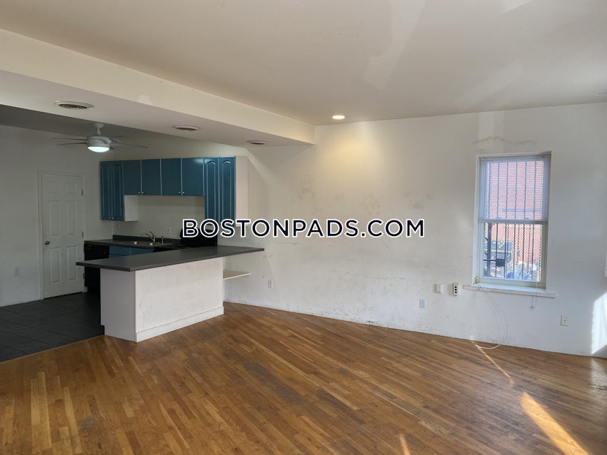 BOSTON - MISSION HILL - 2 Beds, 1.5 Baths - Image 36