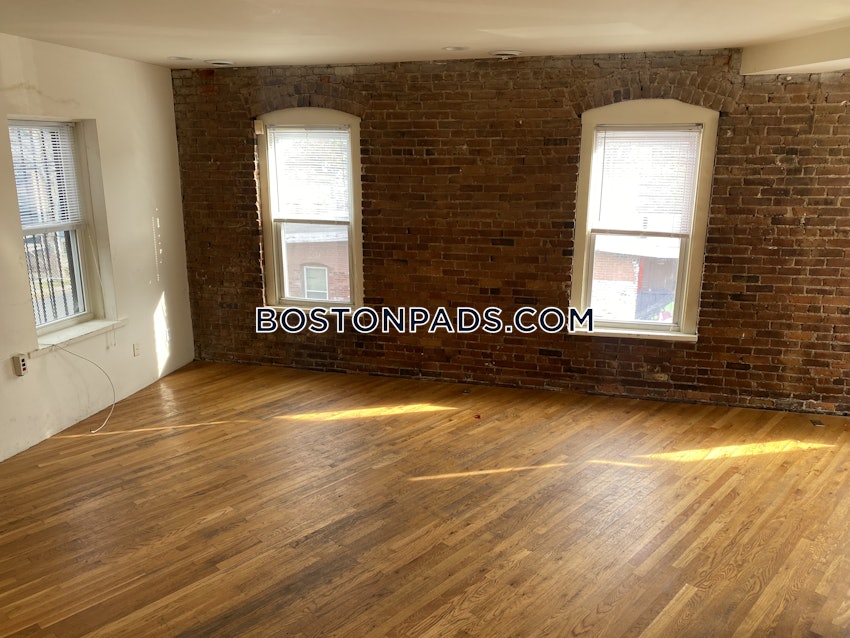 BOSTON - MISSION HILL - 2 Beds, 1.5 Baths - Image 34
