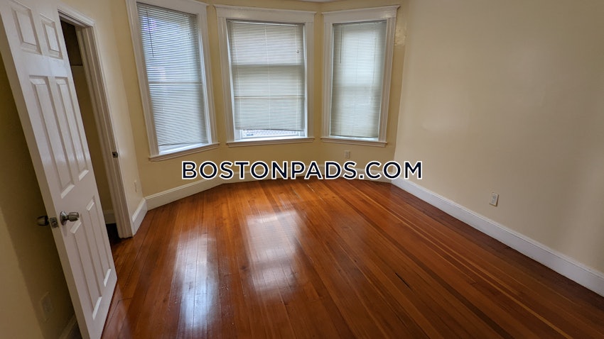 BOSTON - ROXBURY - 3 Beds, 1 Bath - Image 8