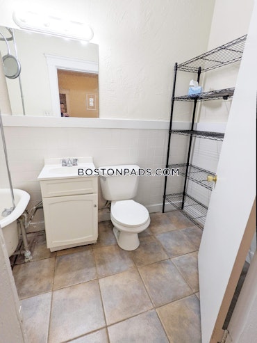 Boston - 2 Beds, 1 Baths