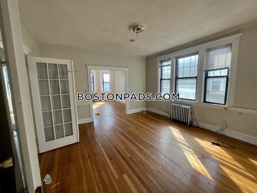 CHELSEA - 3 Beds, 1 Bath - Image 7