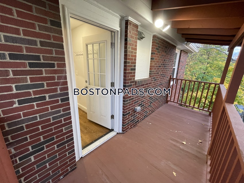 BOSTON - BRIGHTON - BOSTON COLLEGE - 4 Beds, 1.5 Baths - Image 17